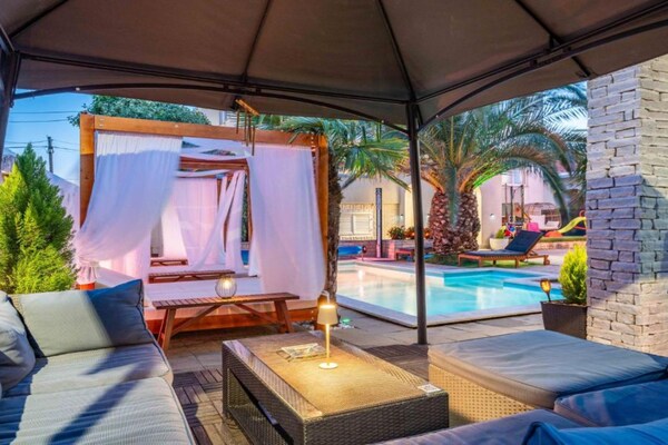 Foto van Bračić Premium Apartments with Outdoor Pool and Sauna - One Bedroom Apartment with Balcony - Pool