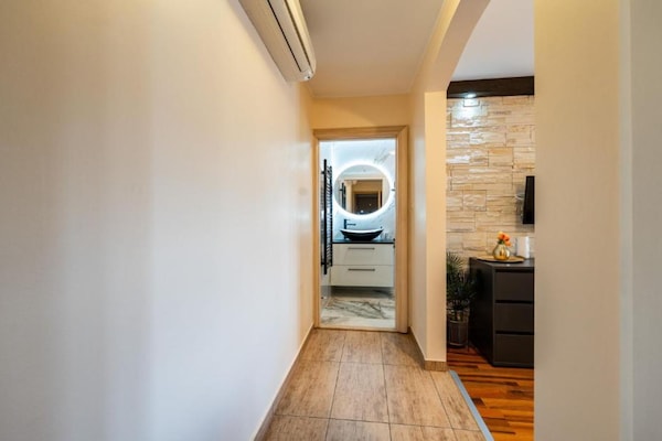 Foto van Bračić Premium Apartments with Outdoor Pool and Sauna - Studio Apartment with Balcony - BedRoom