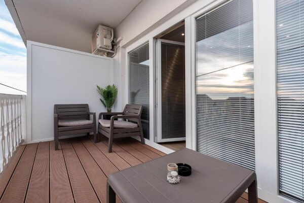 Foto van Bračić Premium Apartments with Outdoor Pool and Sauna - Superior Two Bedroom Apartment with Terrace - TerraceBalcony