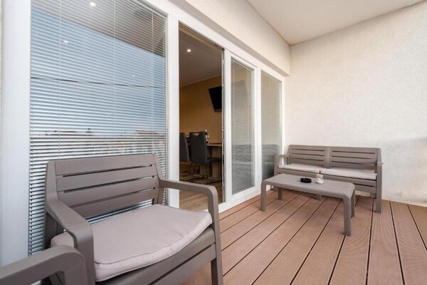 Foto van Bračić Premium Apartments with Outdoor Pool and Sauna - Superior Two Bedroom Apartment with Terrace - TerraceBalcony