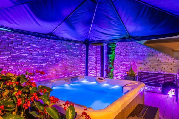 Foto van Bračić Premium Apartments with Outdoor Pool and Sauna - Superior Two Bedroom Apartment with Terrace - Spa