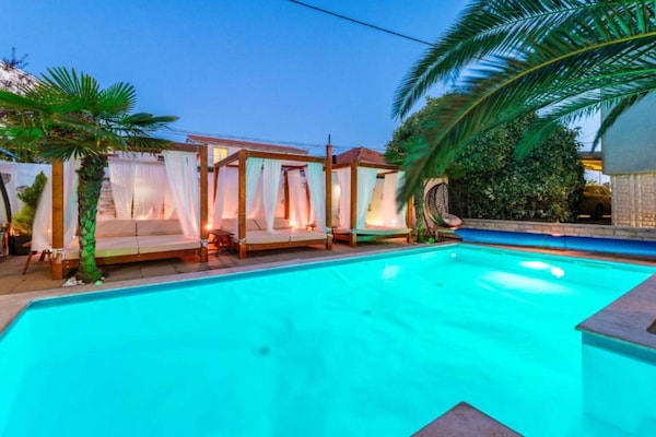 Foto van Bračić Premium Apartments with Outdoor Pool and Sauna - Superior One Bedroom Apartment with Balcony - Pool