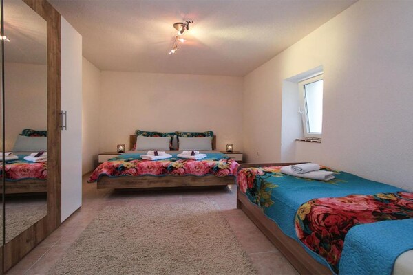 Foto van Comfort Apartment Leo - apartment with terrace - Vakantiehuis in Krnica - BedRoom