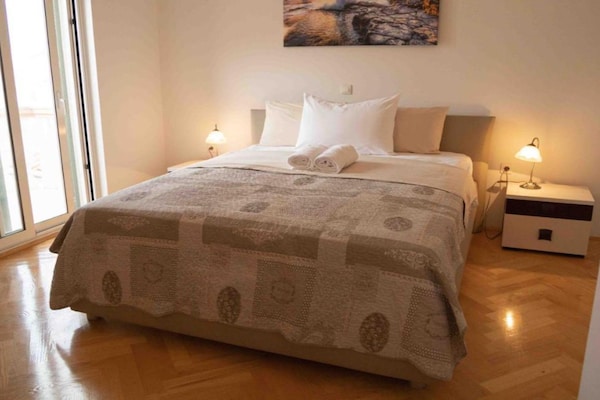 Foto van Casa Martinova - FourBedroom Villa with private Pool - BedRoom