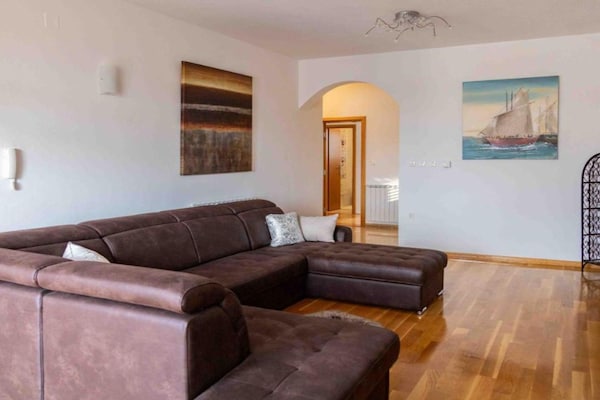Foto van Casa Martinova - FourBedroom Villa with private Pool - LivingRoom