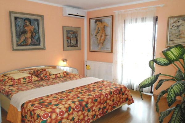 Foto van Appartement met zeezicht, terras en keuken - Vakantiehuis in Opatija - BedRoom