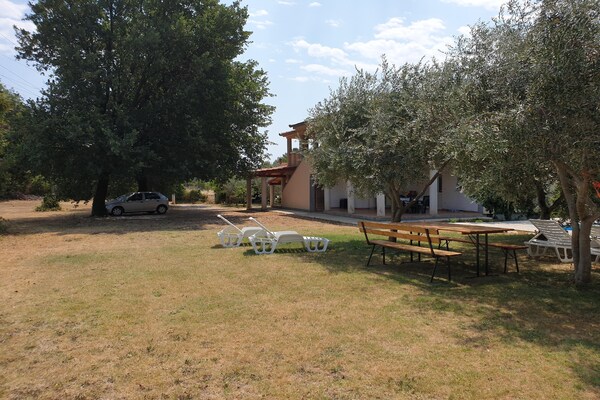 Foto van Vakantiehuis in Banjole bij het Strand - Vakantiehuis in Banjole - GardenSummer