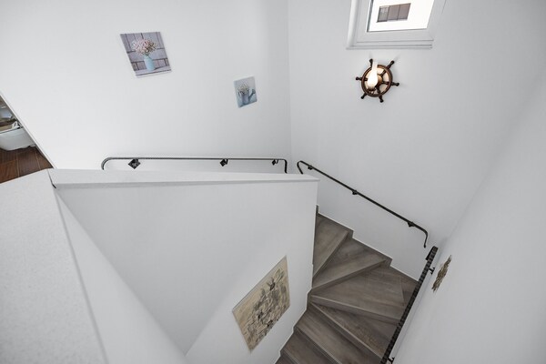 Foto van Villa in Krnica met zwembad bij strand - Vakantiehuis in Krnica - Landing