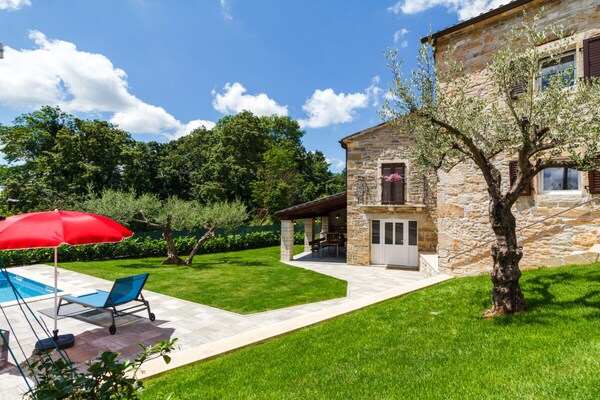 Foto van Villa Zoro Comfortabele vakantiewoning - Vakantiehuis in Škropeti - Untagged