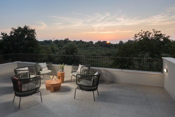 Foto van Luxe villa in Tar met uitzicht - Vakantiehuis in Tar - TerraceBalcony