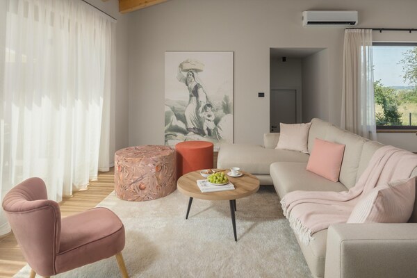 Foto van Luxe villa in Tar met uitzicht - Vakantiehuis in Tar - LivingRoom