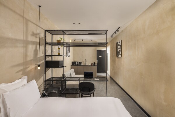 Foto van Brut Seafront Hotel By Sunday - Deluxe familiekamer voor 4 personen - BedRoom