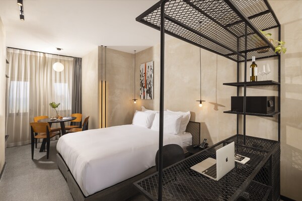Foto van Brut Seafront Hotel By Sunday - Deluxe familiekamer voor 4 personen - BedRoom