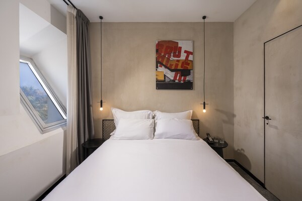 Foto van Brut Seafront Hotel by Sunday - Klassieke tweepersoonskamer - BedRoom