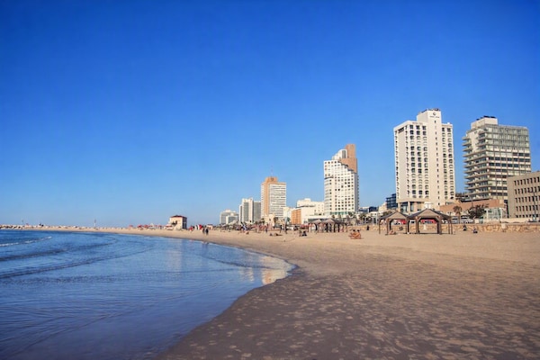 Foto van Brut Seafront Hotel by Sunday - Klassieke tweepersoonskamer - AreaSummer1KM