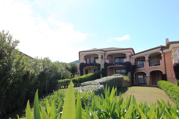 Foto van Appartement voor 6 personen, Cannigione - Vakantiehuis in Arzachena - ExteriorSummer