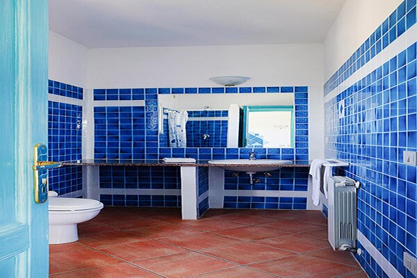 Foto van Appartement in de residentie Lu Nibareddu, Loiri - Vakantiehuis in Loiri - BathRoom