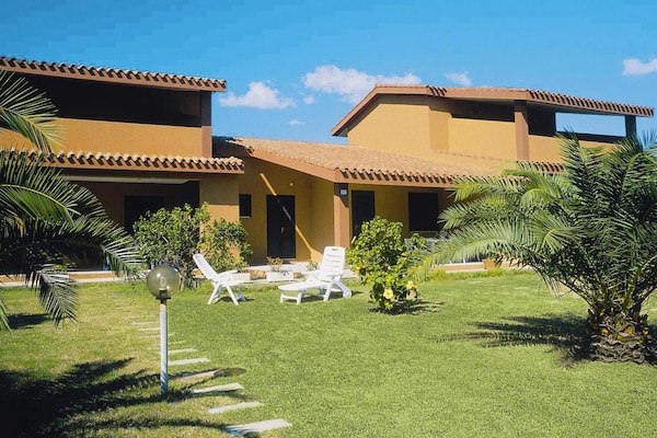 Foto van Appartement in Costa Rei bij Blauwe Zee - Vakantiehuis in Costa Rei - ExteriorSummer