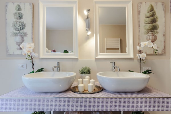 Foto van Toscaanse villa met zwembad nabij Lucca - Vakantiehuis in Lucca - Untagged