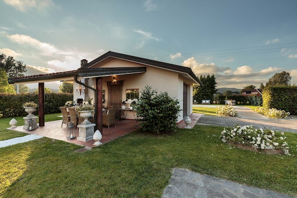 Foto van Toscaanse villa met zwembad nabij Lucca - Vakantiehuis in Lucca - Untagged