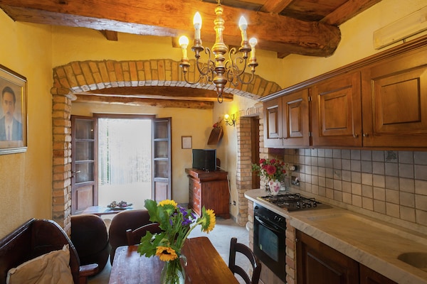 Foto van Boerderij in Aulla met privézwembad - Vakantiehuis in Aulla - Kitchen