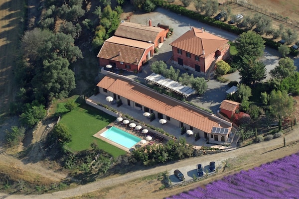 Foto van Boerderij Montalto bij Stranden - Vakantiehuis in Montalto di Castro - ExteriorSummer