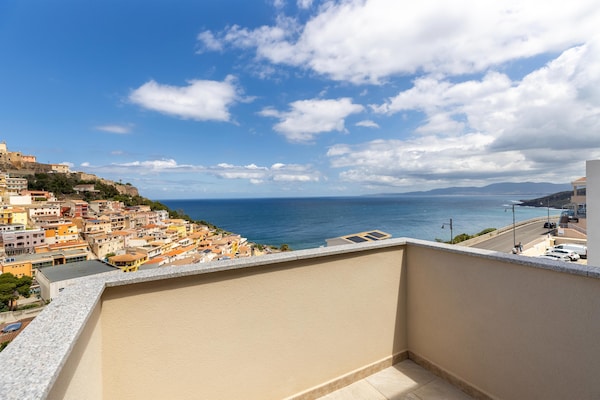 Foto van Appartement met vista mare en terrazza - Vakantiehuis in Castelsardo - ViewSummer
