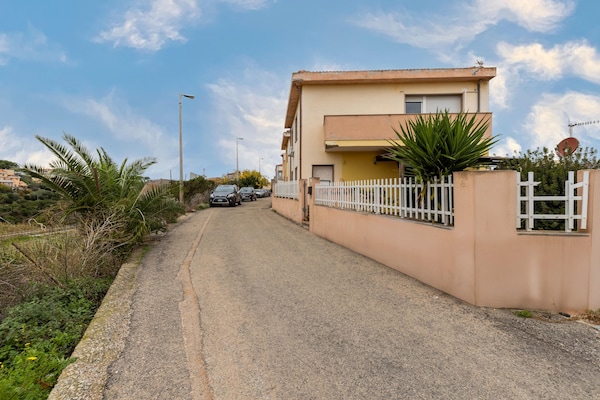 Foto van Appartement met airconditioning en terras - Vakantiehuis in Castelsardo - ExteriorSummer