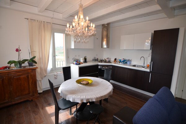 Foto van Appartement in Coriano bij wijngaarden & strand - Vakantiehuis in Passano di Coriano - DiningRoom