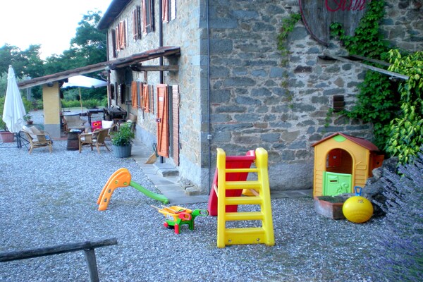 Foto van Cottage in Pescia met zwembad en tuin - Vakantiehuis in San Quirico - Pescia - Facilities