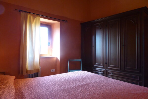 Foto van Vakantiehuis in Mulazzo met Natuurvijver - Vakantiehuis in Mulazzo - BedRoom