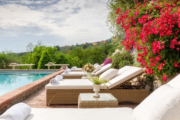 Foto van Boerderij in Toscaanse stijl in Capannori - Vakantiehuis in Capannori - Untagged