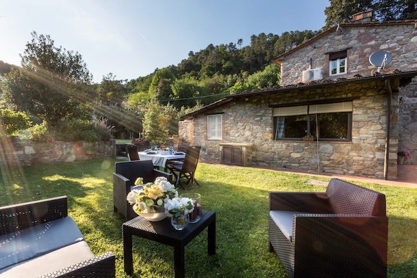 Foto van Boerderij bij Lucca met Toscaanse Uitzicht - Vakantiehuis in Pieve di Compito - GardenSummer