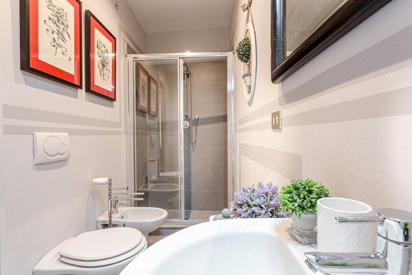 Foto van Penthouse in Italië met panoramaterras - Vakantiehuis in Lucca - BathRoom