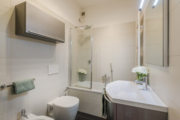 Foto van Appartement in Lucca bij het centrum - Vakantiehuis in Lucca - BathRoom