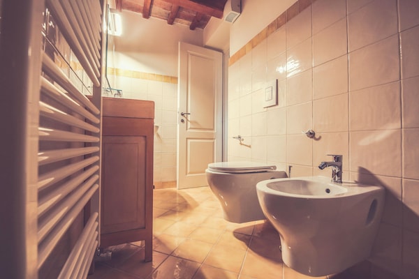 Foto van Landhuis in Marche bij Adriatische kust - Vakantiehuis in Monsano - BathRoom