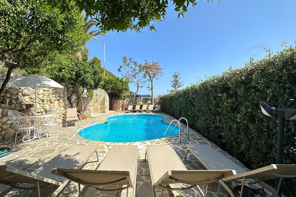 Foto van Villa met gedeeld zwembad nabij Castellammare del Golfo - PoolOfHouse