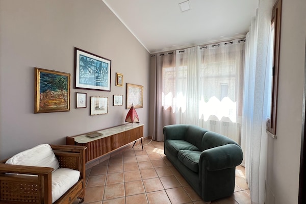 Foto van Villa met gedeeld zwembad nabij Castellammare del Golfo - LivingRoom