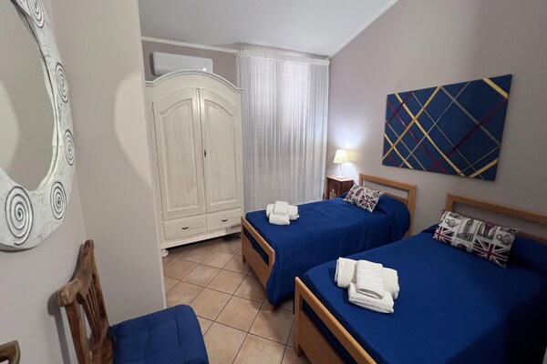 Foto van Villa met gedeeld zwembad nabij Castellammare del Golfo - BedRoom