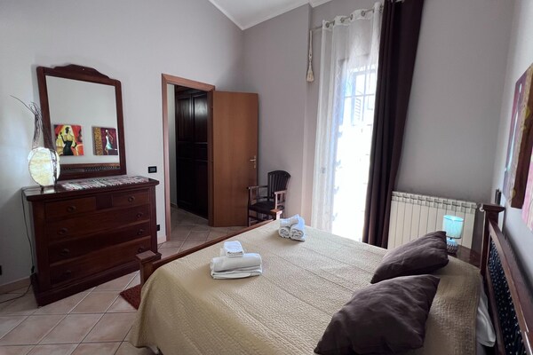 Foto van Villa met gedeeld zwembad nabij Castellammare del Golfo - BedRoom