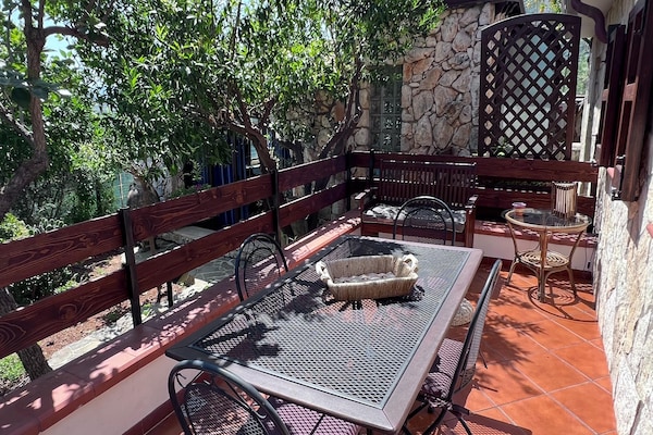 Foto van Charmant vakantiehuis vlakbij zee - Vakantiehuis in Castellammare del Golfo - TerraceBalcony