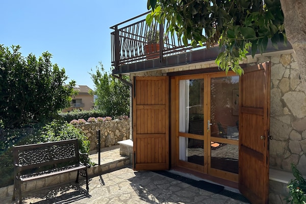 Foto van Charmant vakantiehuis vlakbij zee - Vakantiehuis in Castellammare del Golfo - ExteriorSummer