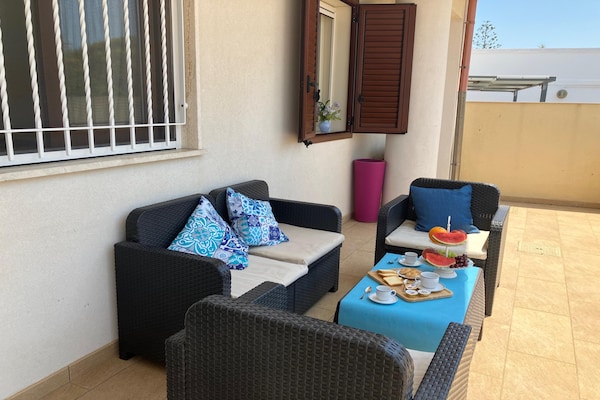 Foto van Stijlvol appartement aan zee - Vakantiehuis in Ispica - TerraceBalcony
