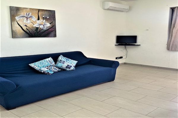 Foto van Stijlvol appartement aan zee - Vakantiehuis in Ispica - LivingRoom