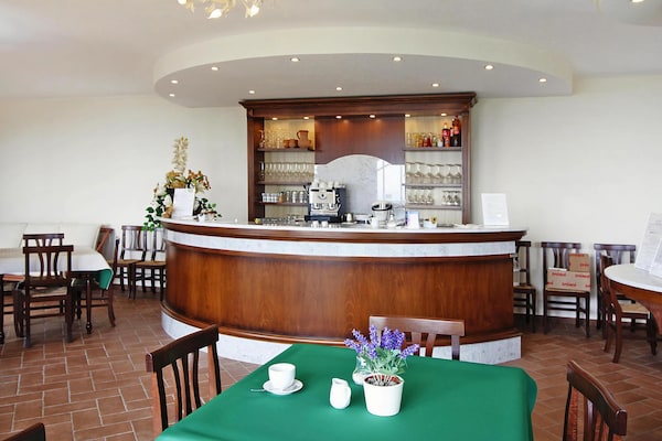 Foto van Landgoed in Monte Serra met Uitzicht - Vakantiehuis in Pisa - Facilities