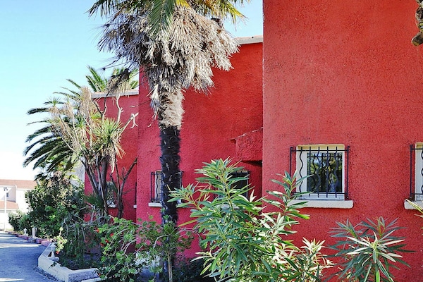 Foto van Appartement in Corsica bij Strand - Vakantiehuis in Santa-Lucia-di-Moriani - ExteriorSummer