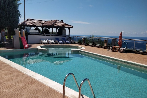 Foto van Chique appartement met zwembad in Dobra Voda - Vakantiehuis in Dobra Voda - PoolOfHouse