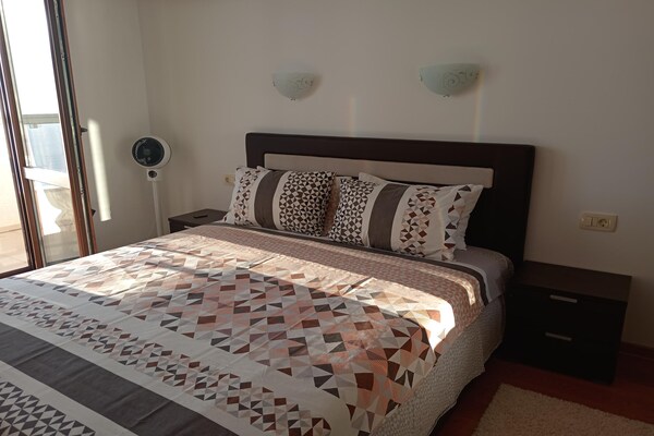 Foto van Chique appartement met zwembad in Dobra Voda - Vakantiehuis in Dobra Voda - BedRoom