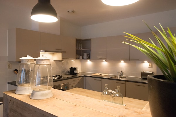 Foto van Appartement in Scheveningen aan de Haven - Vakantiehuis in Den Haag - Kitchen