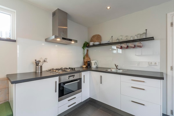 Foto van Duinroosweg 83 centrum Callantsoog - Vakantiehuis in Callantsoog - DiningRoom